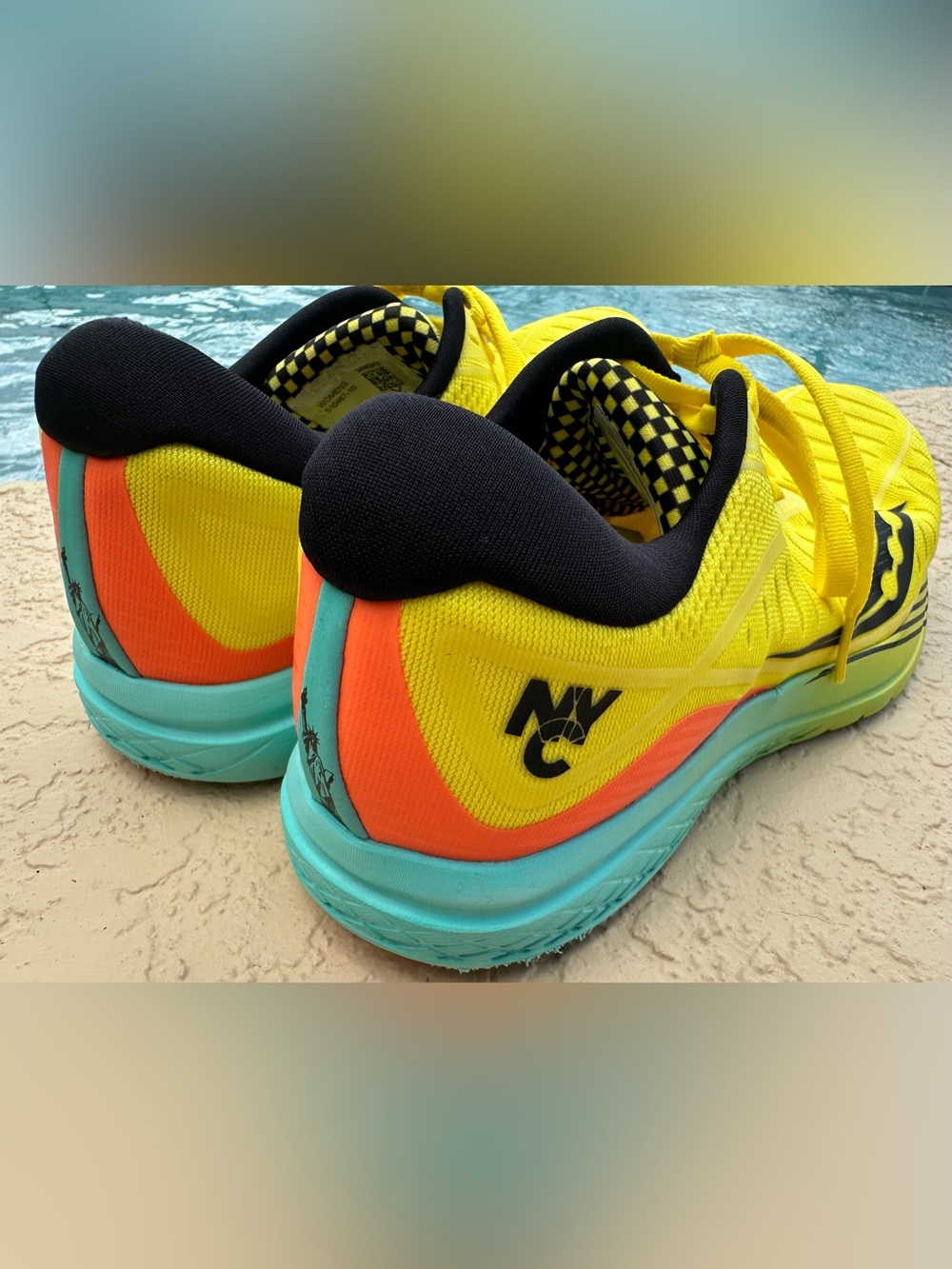 Saucony Kinvara 10 Neon Yellow NYC Marathon Edition Running Shoes Size 9.5 VGC - Picture 5 of 14